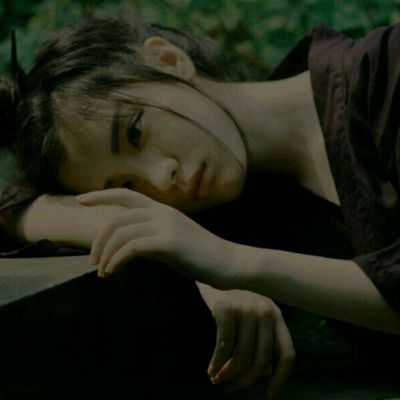 简单又好看的女生微信头像侧脸大全