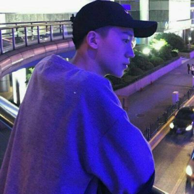微信头像男生颓废伤感似小丑