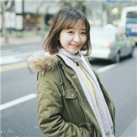 唯美好看的长发美女微信头像