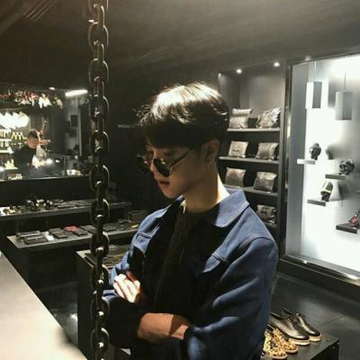 帅气超酷超好看的微信帅哥头像