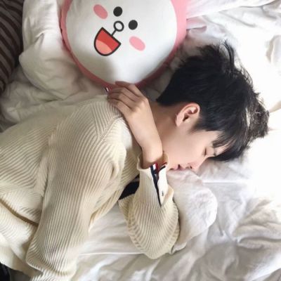韩系男生帅气微信头像最新