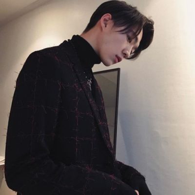 韩系男生帅气微信头像最新