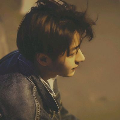 韩系男生帅气微信头像最新