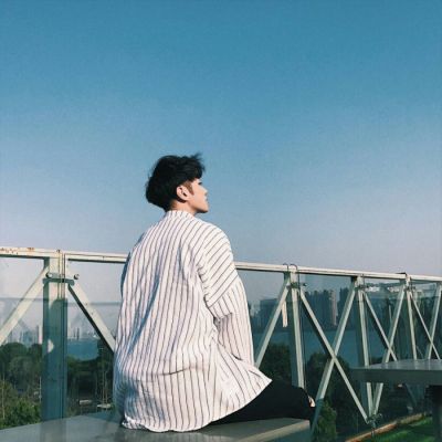 韩系男生帅气微信头像最新