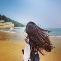 微信头像女生背影长发飘飘显气质