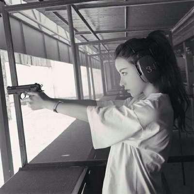 网红女生微信头像大全高冷霸气