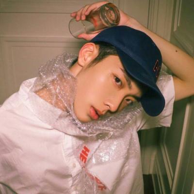 好看有个性的微信帅哥头像最新