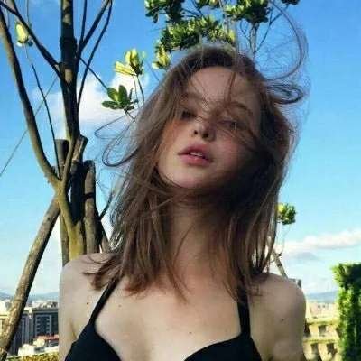 最火爆的微信头像欧美个性女生