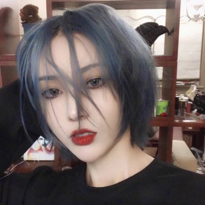 最流行高冷范女生微信头像