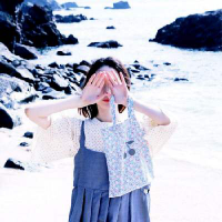 夏天来了的女生头像海边意境