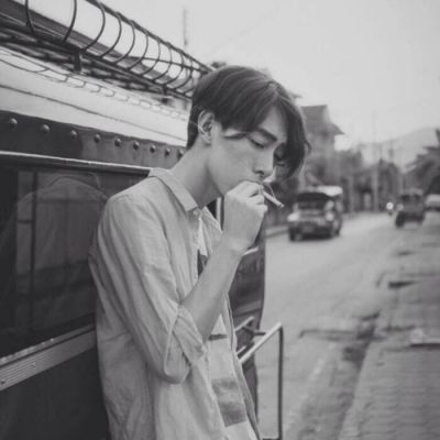 霸气成熟的男生微信头像黑白