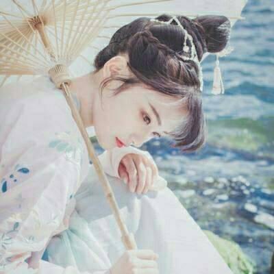 最好看微信古风头像女生真人版