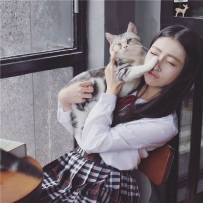 小仙女与小动物的亲密合照头像