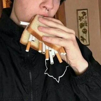 男生头像  往往对生活的不满，会成为我们的丧