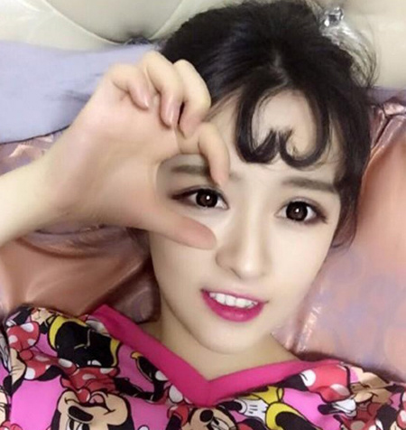 韩国最新流行的“爱心刘海”