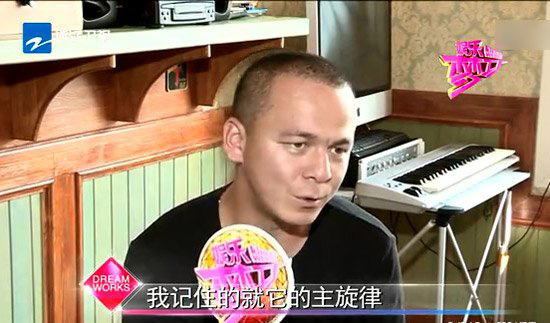 好声音帕尔哈提圆寸头发型男人味十足