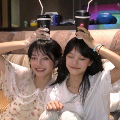 溺毙:温柔清新意境简单闺蜜女头.岁岁常欢愉 万事皆胜意.