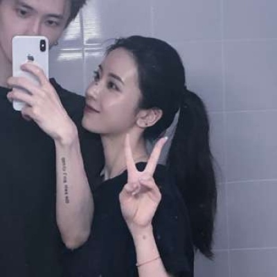 溺毙:一对两张潮流魅力真人情头.你心里有人吗 没人我就进来了