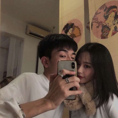 溺毙:一对两张潮流魅力真人情头.你心里有人吗 没人我就进来了