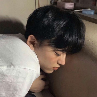 念七 帅气露脸小清新魅力男生头像