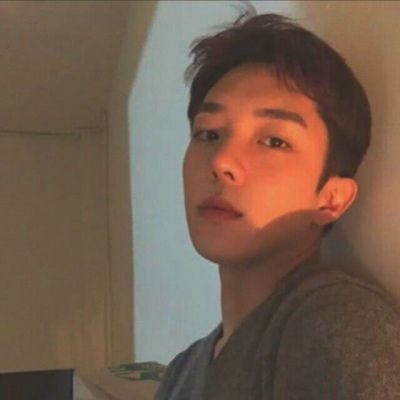 念七 帅气露脸小清新魅力男生头像