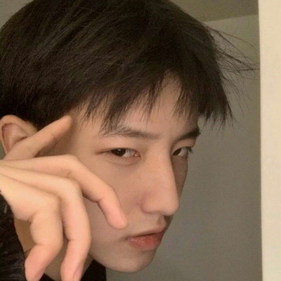 念七 帅气露脸小清新魅力男生头像