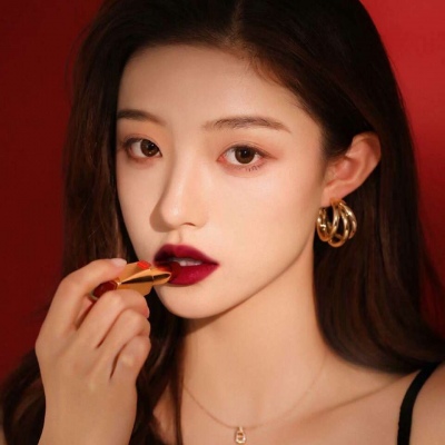 沐糖/性感高冷御姐范的女生图/请允许我成为你的夏季