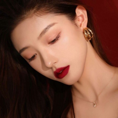 沐糖/性感高冷御姐范的女生图/请允许我成为你的夏季