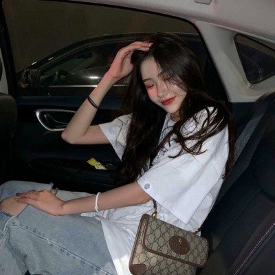 女生头像 ‖ 能遇见你，是银河慷慨赠我的糖。