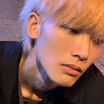 林哲 小清新个性意境男生头像 开始是心动 后来便想要长久