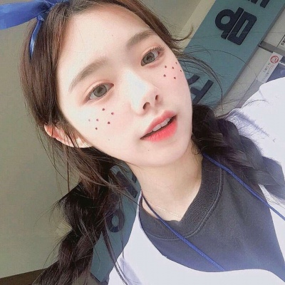 女生头像 得不到回应的喜欢，要懂得适可而止