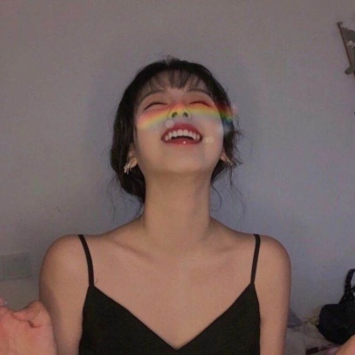 女生头像.江1颜：??好想喝的醉醺醺的和你撒娇.