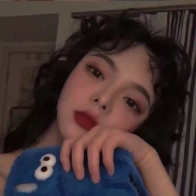 女生头像.江1颜：??好想喝的醉醺醺的和你撒娇.