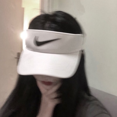 沫兮 混网精致女生 星空何其灿烂，有你足矣