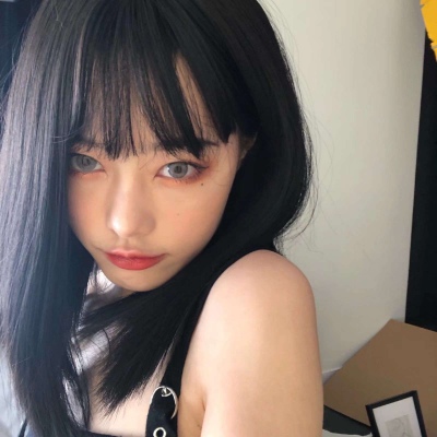闺蜜头像/对他人减少依赖并降低期待