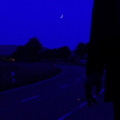 白灏宇:风景静物头像/蓝色/树深时见鹿，溪午不闻钟。