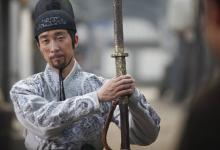 魏忠贤得势的时候,明朝为什么能压着皇太极打?