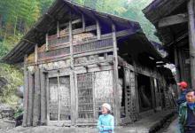 农村父子盖新房,却挖出一只“猪”,考古学家到了后说"继续挖"。