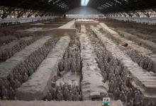 秦皇陵中有一绿脸兵马俑严谨外展,这是为何?