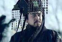 嬴政年轻时手里并无实权,他是如何杀掉权臣吕不韦的?