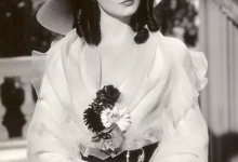 我来教你在三星手机中给照片加水印的两种方法介绍。