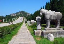 为何不见帝王在四川附近建设陵墓的?
