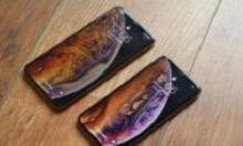 小编分享在iPhoneXs Max中打开手电筒的图文教程。