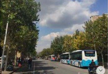 小编分享抖音如何拍摄发射爱心的图片