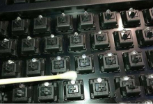 我来分享如何解锁机械键盘锁定的键盘