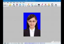 小编教你怎么给照片换服装