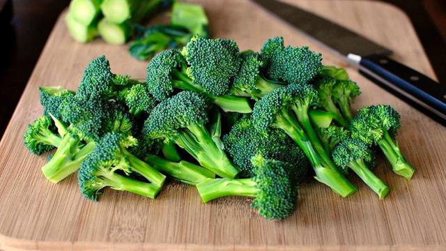 医生提醒:平时少吃这7种蔬菜_养生保健_中睿百科网