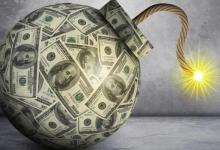 美国银行接连破产，是金融危机来了吗？