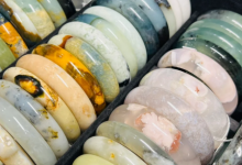 岫玉手镯为什么那么便宜