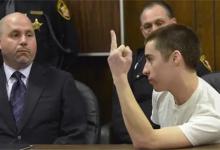 学生竖中指应该怎么教育家长该怎么做